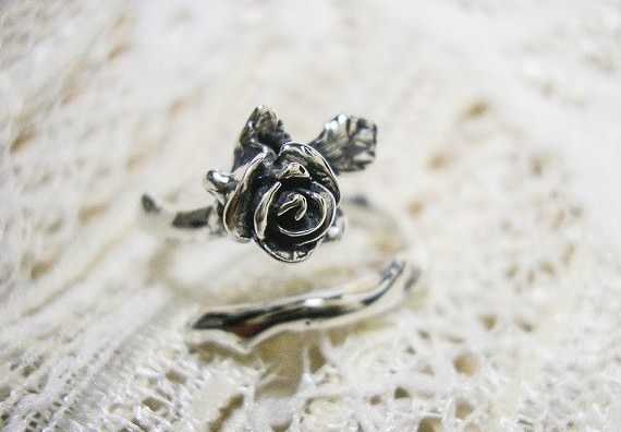 燻し薔薇リング